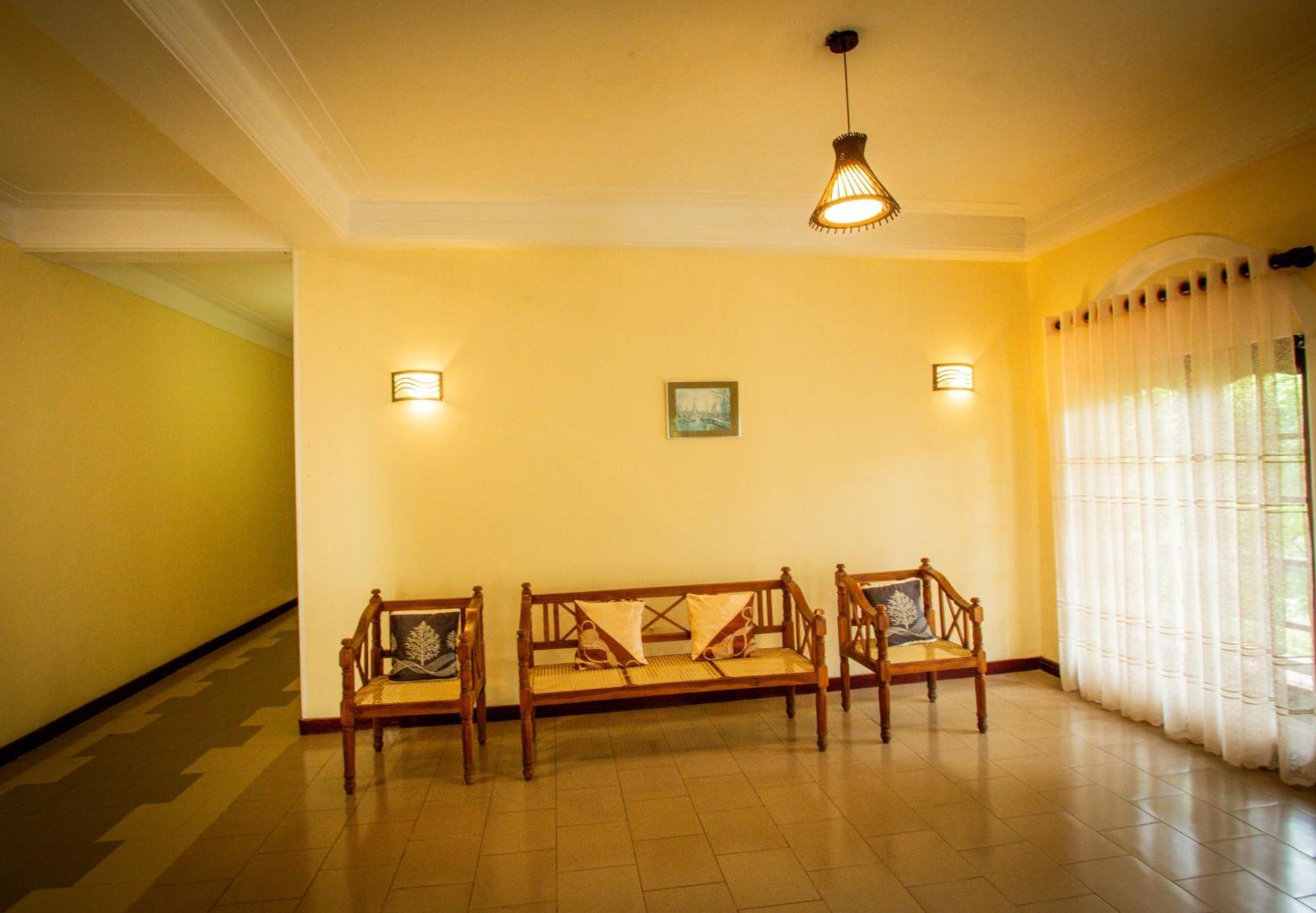 Sunbloom Inn Kandy Exterior foto