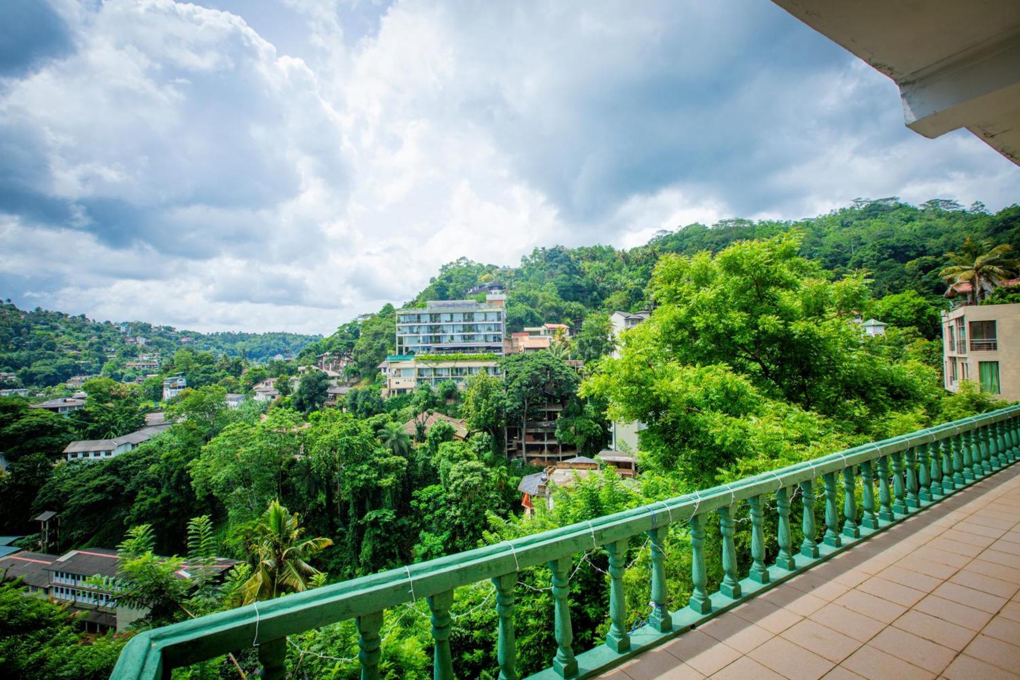 Sunbloom Inn Kandy Exterior foto