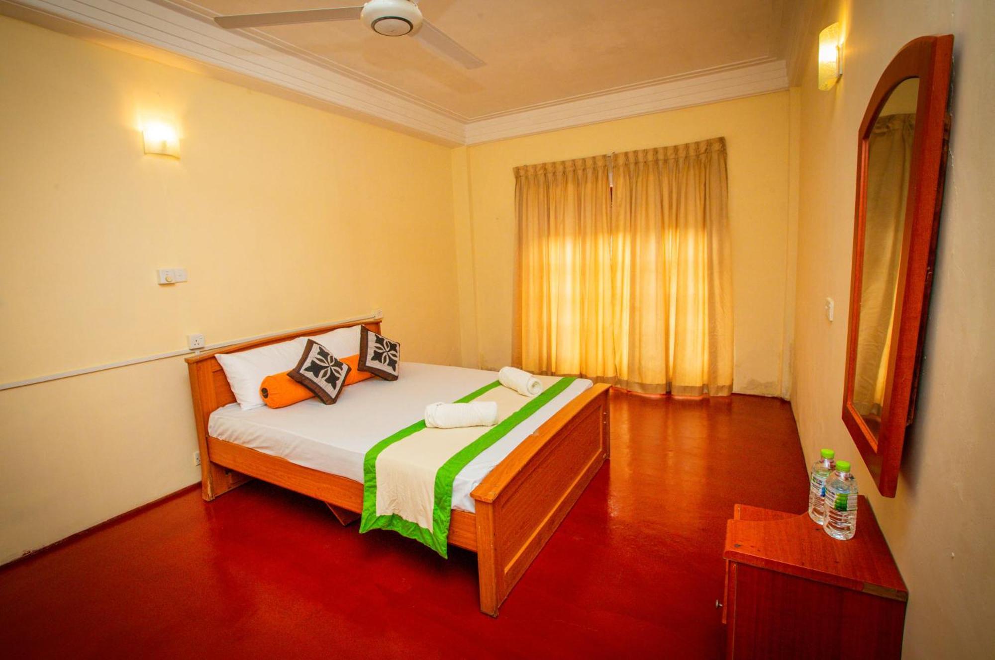 Sunbloom Inn Kandy Exterior foto