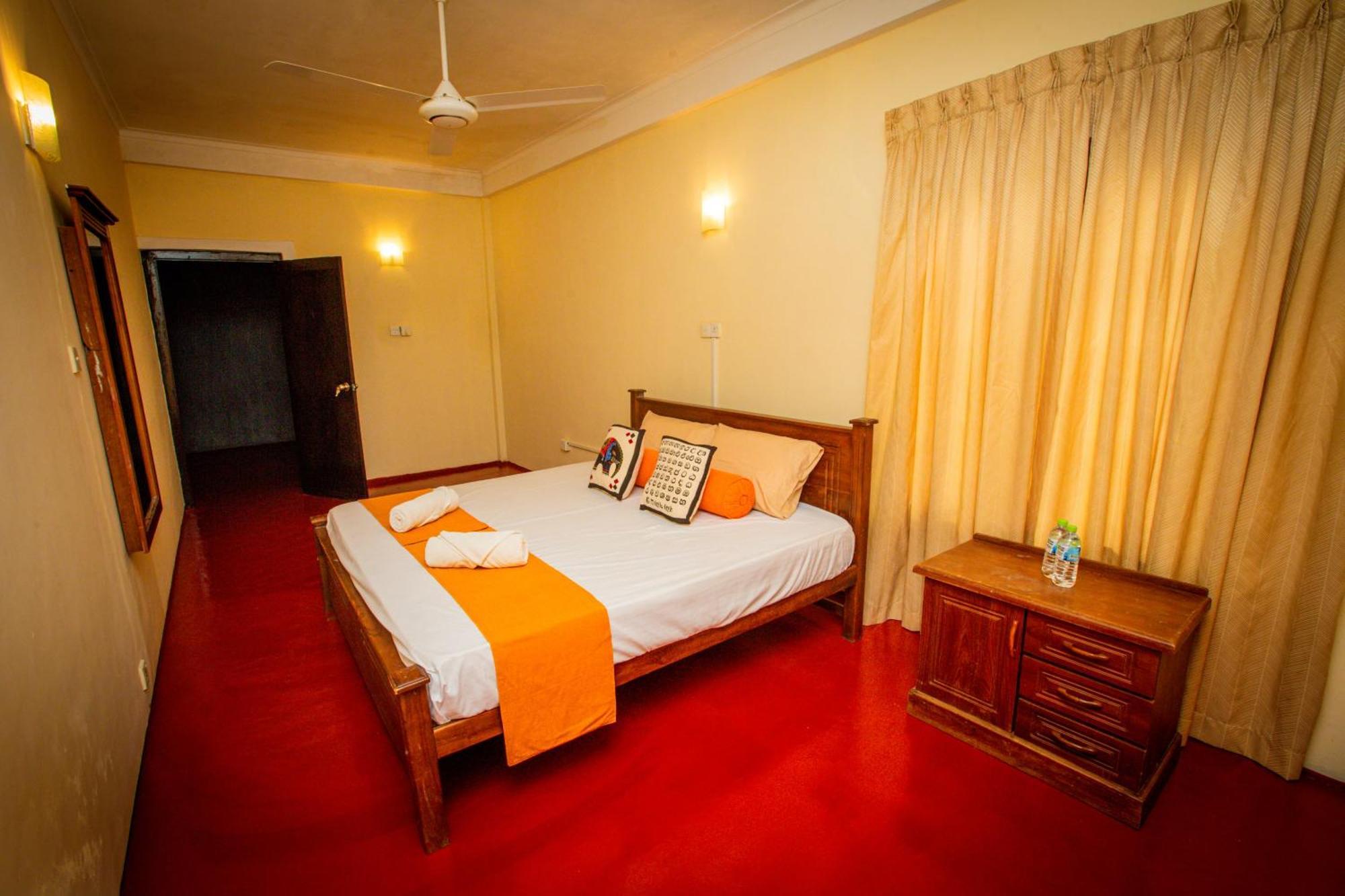 Sunbloom Inn Kandy Exterior foto