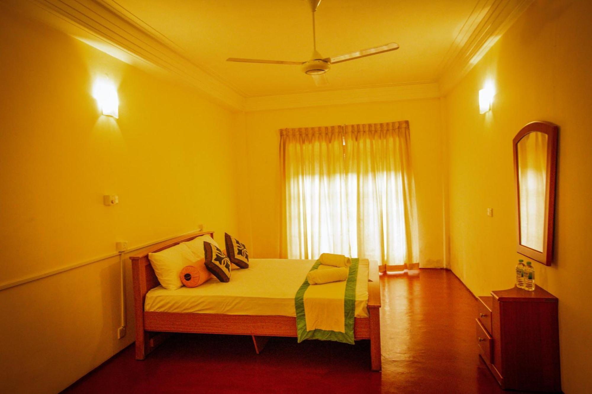 Sunbloom Inn Kandy Exterior foto