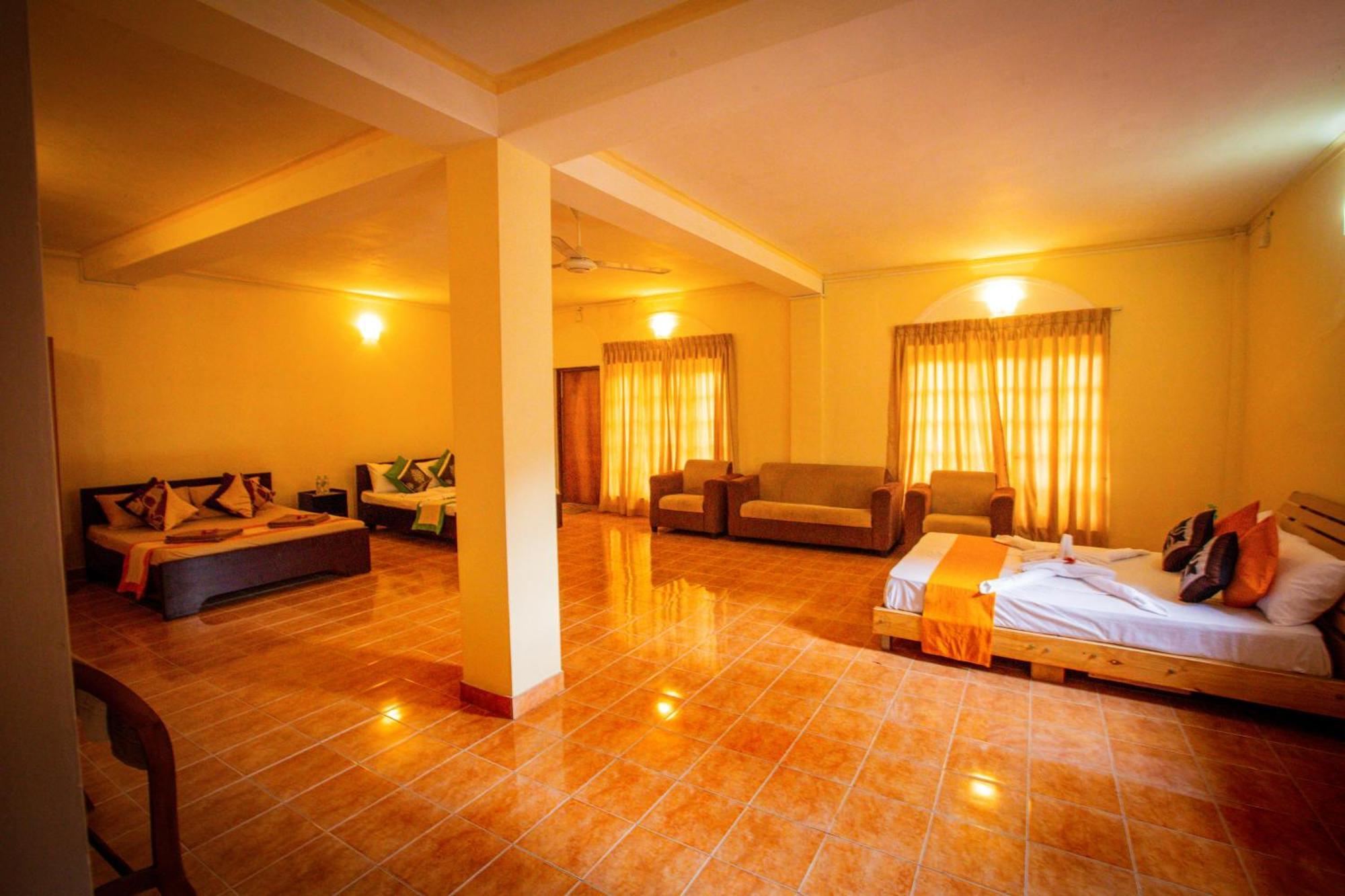 Sunbloom Inn Kandy Exterior foto