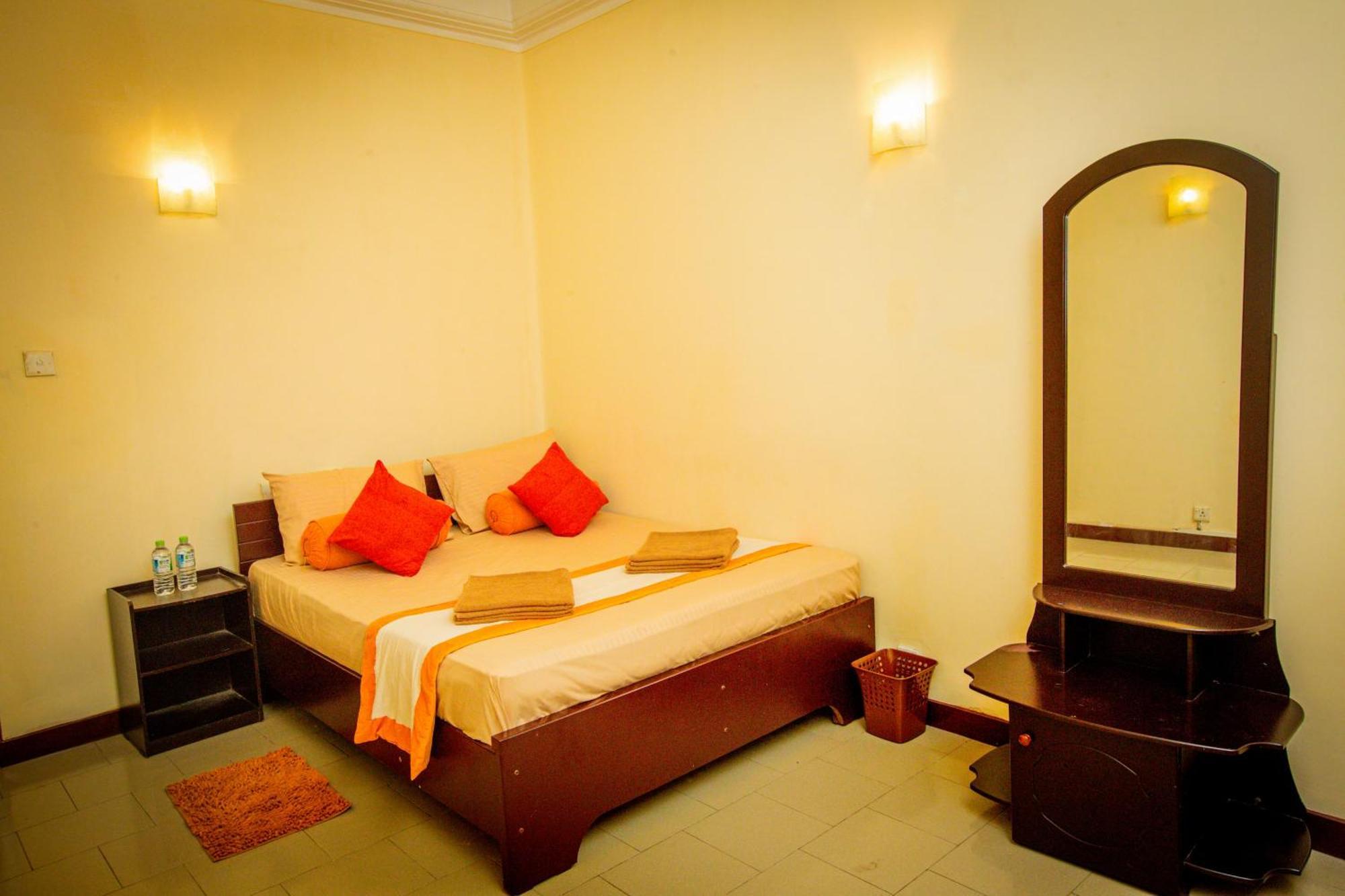 Sunbloom Inn Kandy Exterior foto
