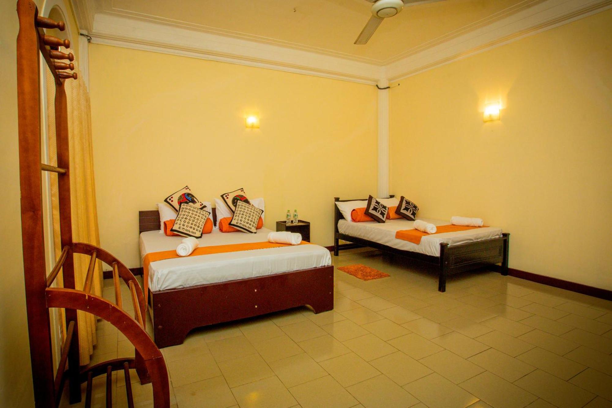 Sunbloom Inn Kandy Exterior foto