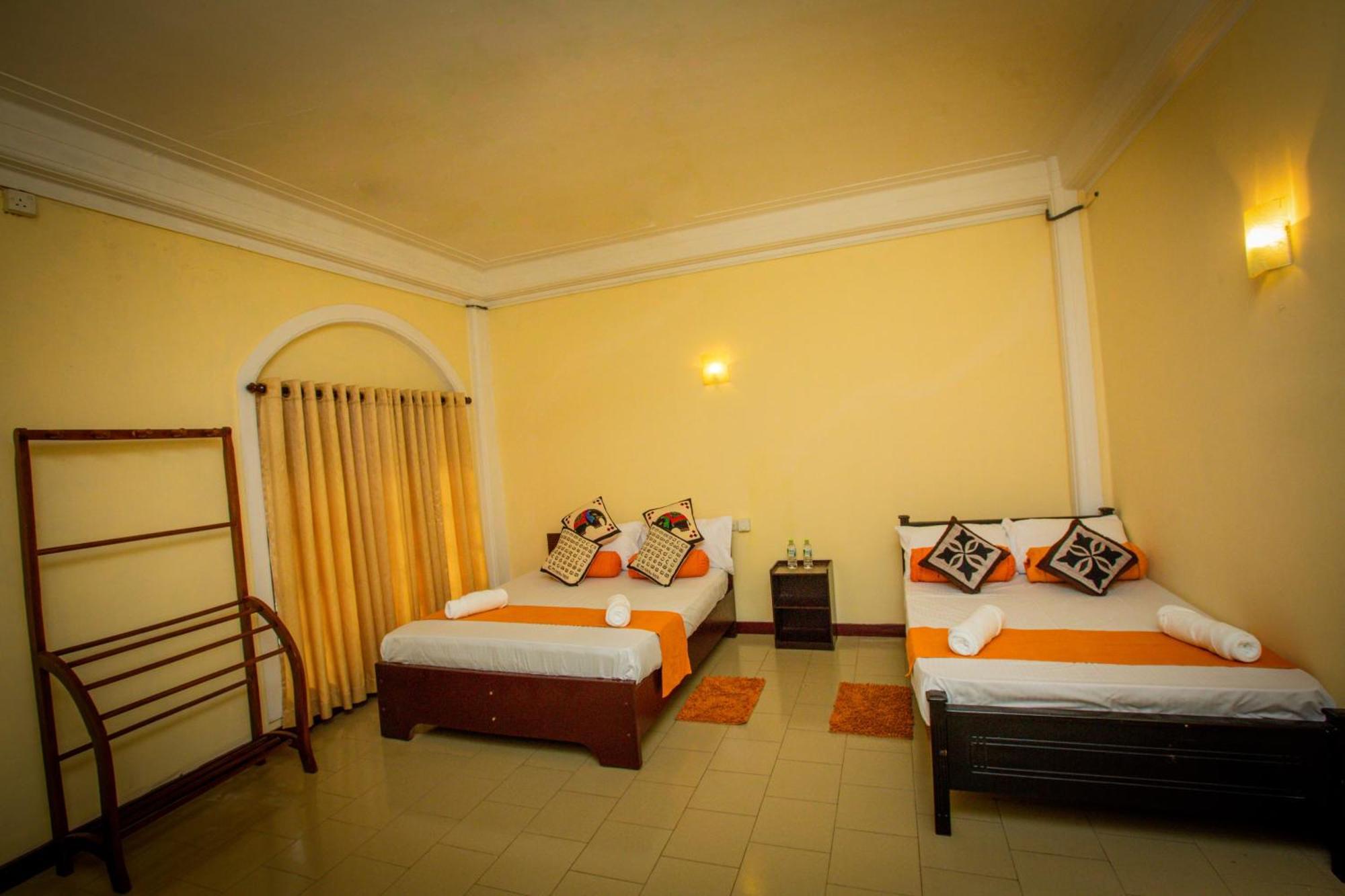 Sunbloom Inn Kandy Exterior foto